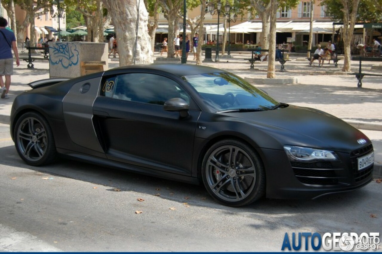 Audi R8 V10