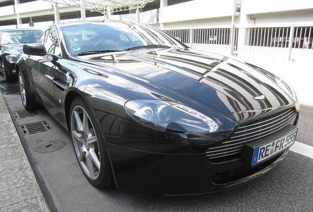 Aston Martin V8 Vantage