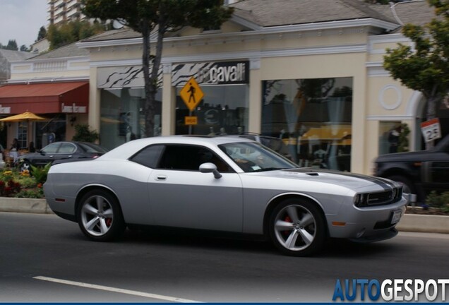 Dodge Challenger SRT-8