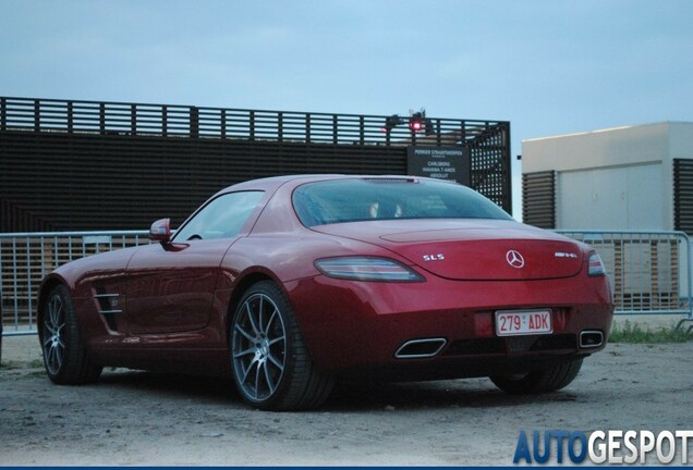 Mercedes-Benz SLS AMG