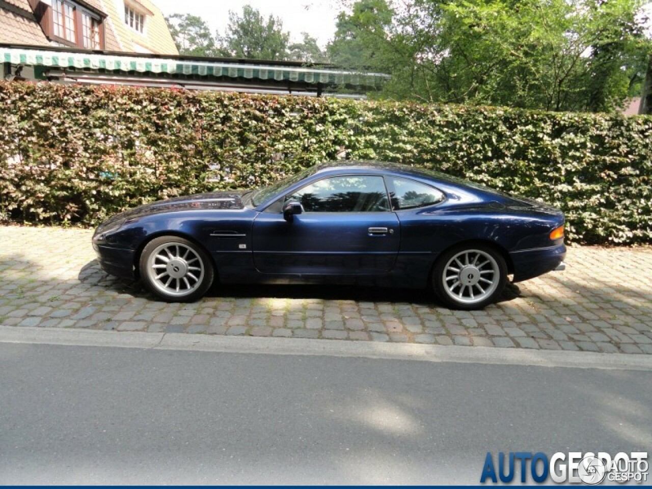 Aston Martin DB7