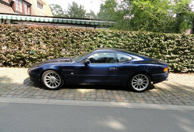 Aston Martin DB7