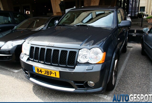 Jeep Grand Cherokee SRT-8 2005