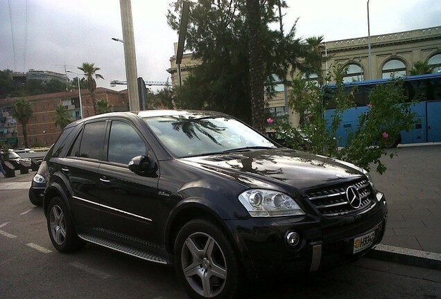 Mercedes-Benz ML 63 AMG W164