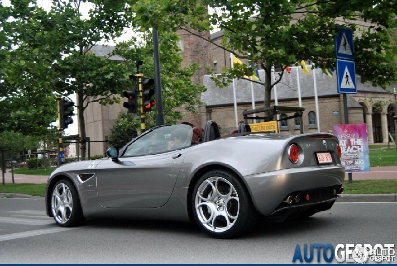 Alfa Romeo 8C Spider