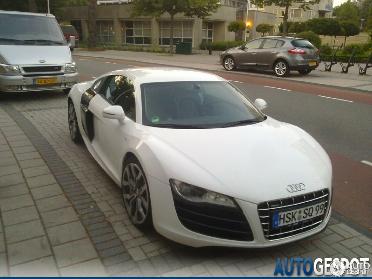 Audi R8 V10