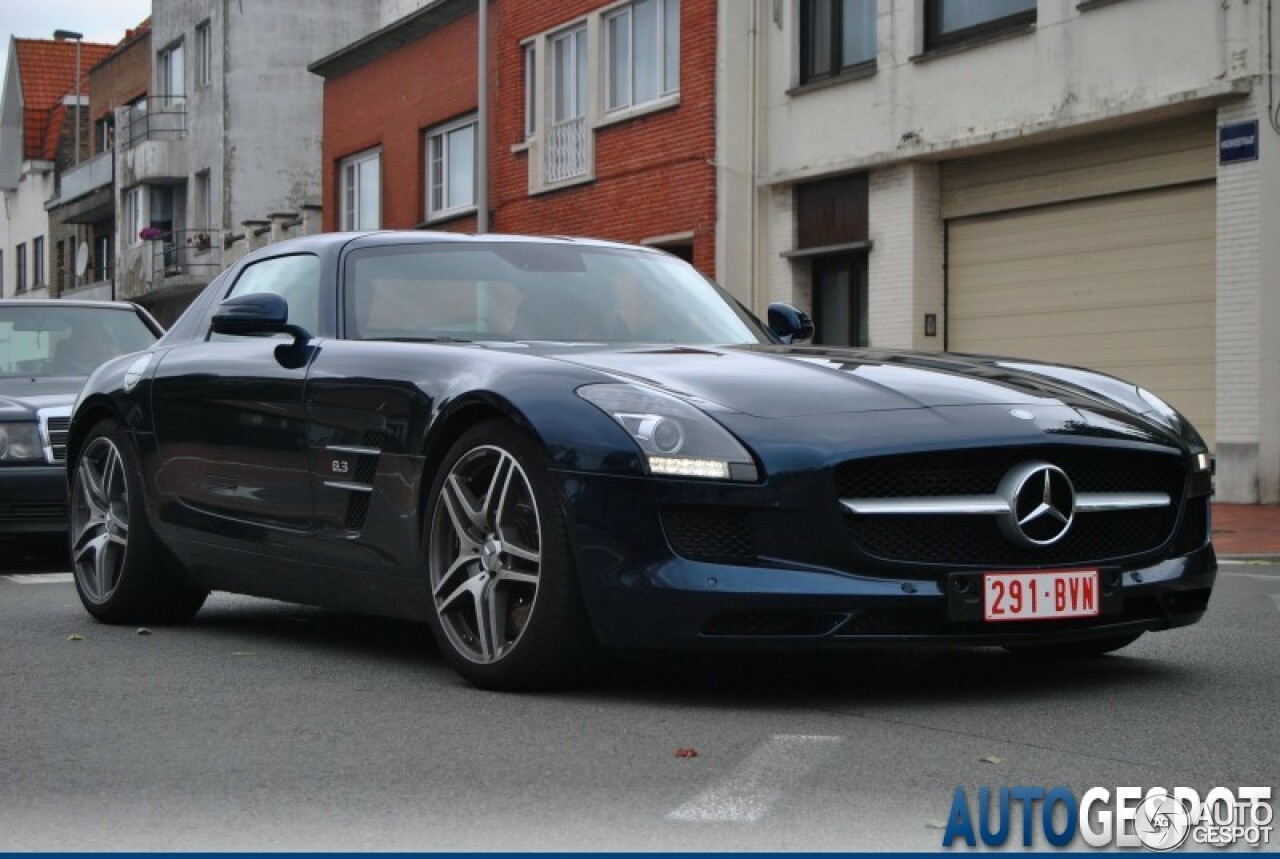 Mercedes-Benz SLS AMG