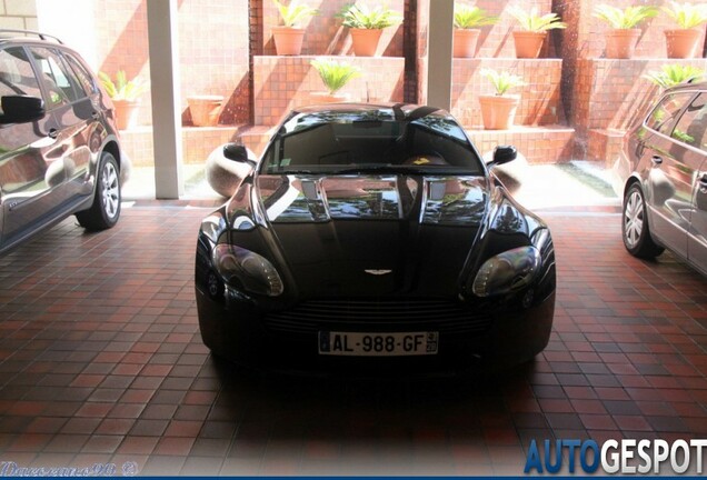 Aston Martin V8 Vantage