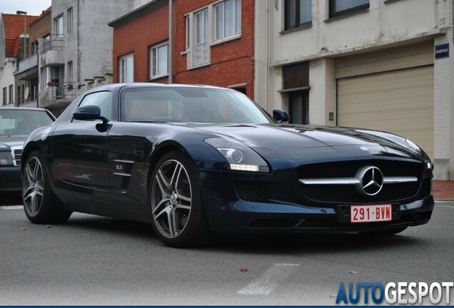 Mercedes-Benz SLS AMG