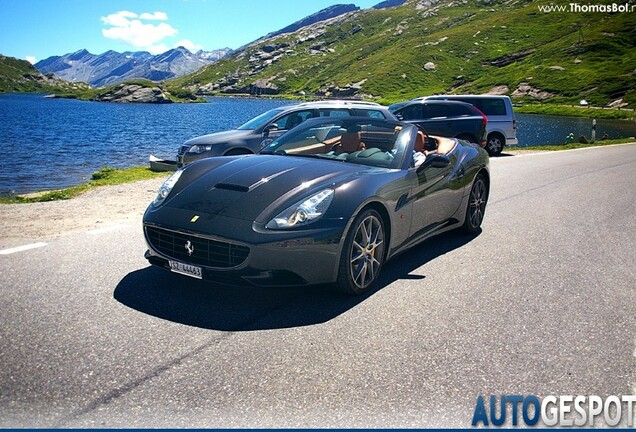 Ferrari California