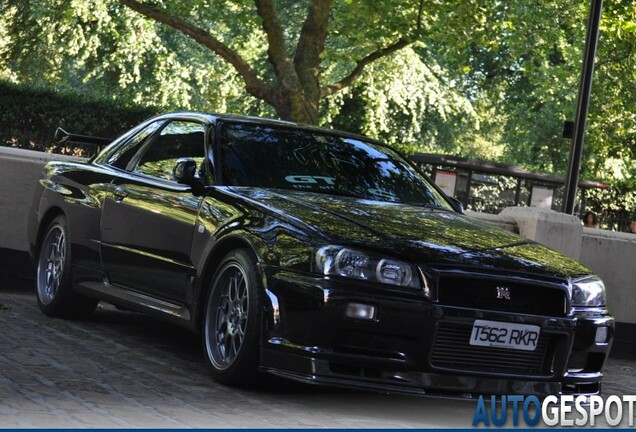 Nissan Skyline R34 GT-R V-Spec