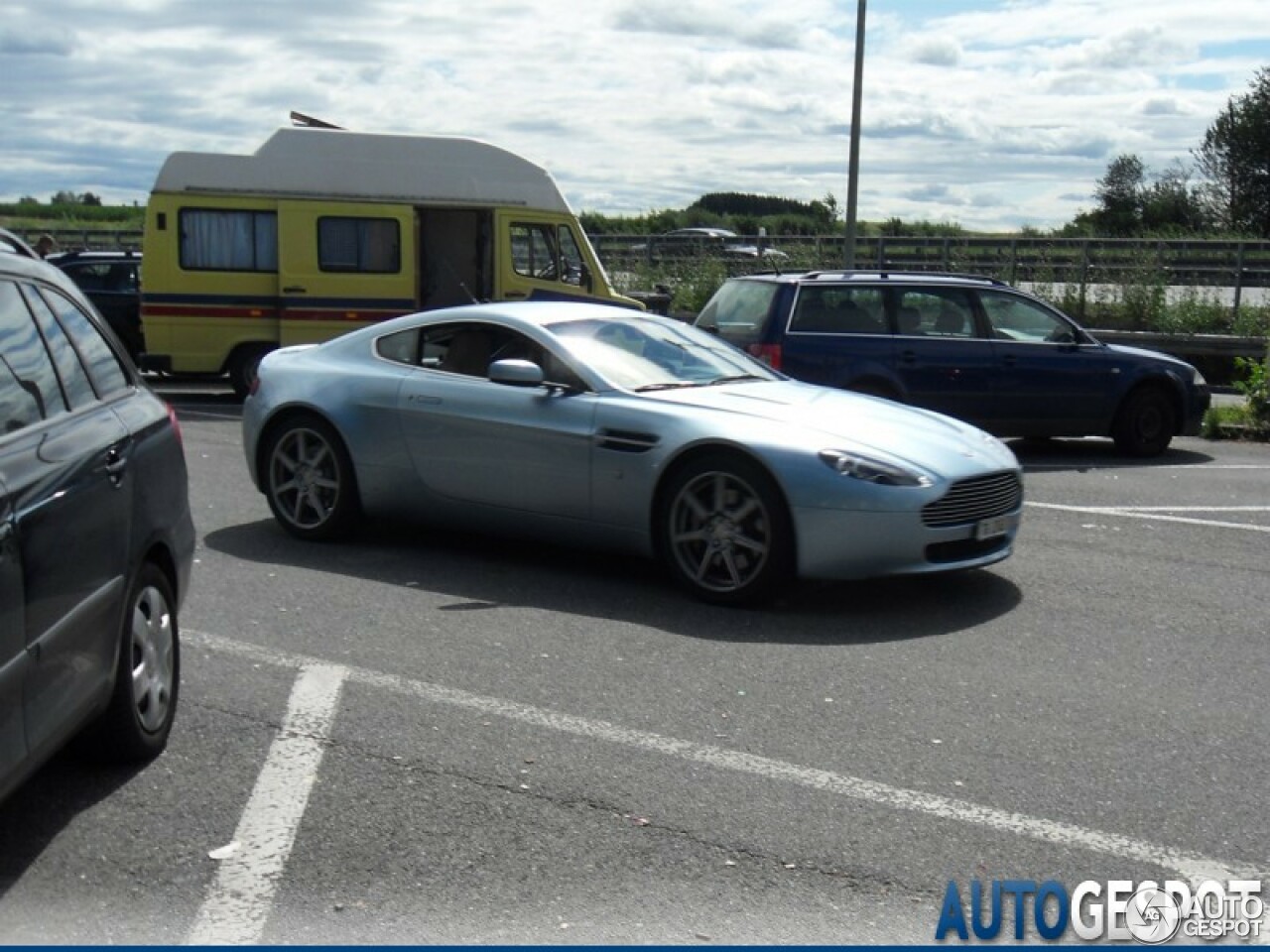 Aston Martin V8 Vantage