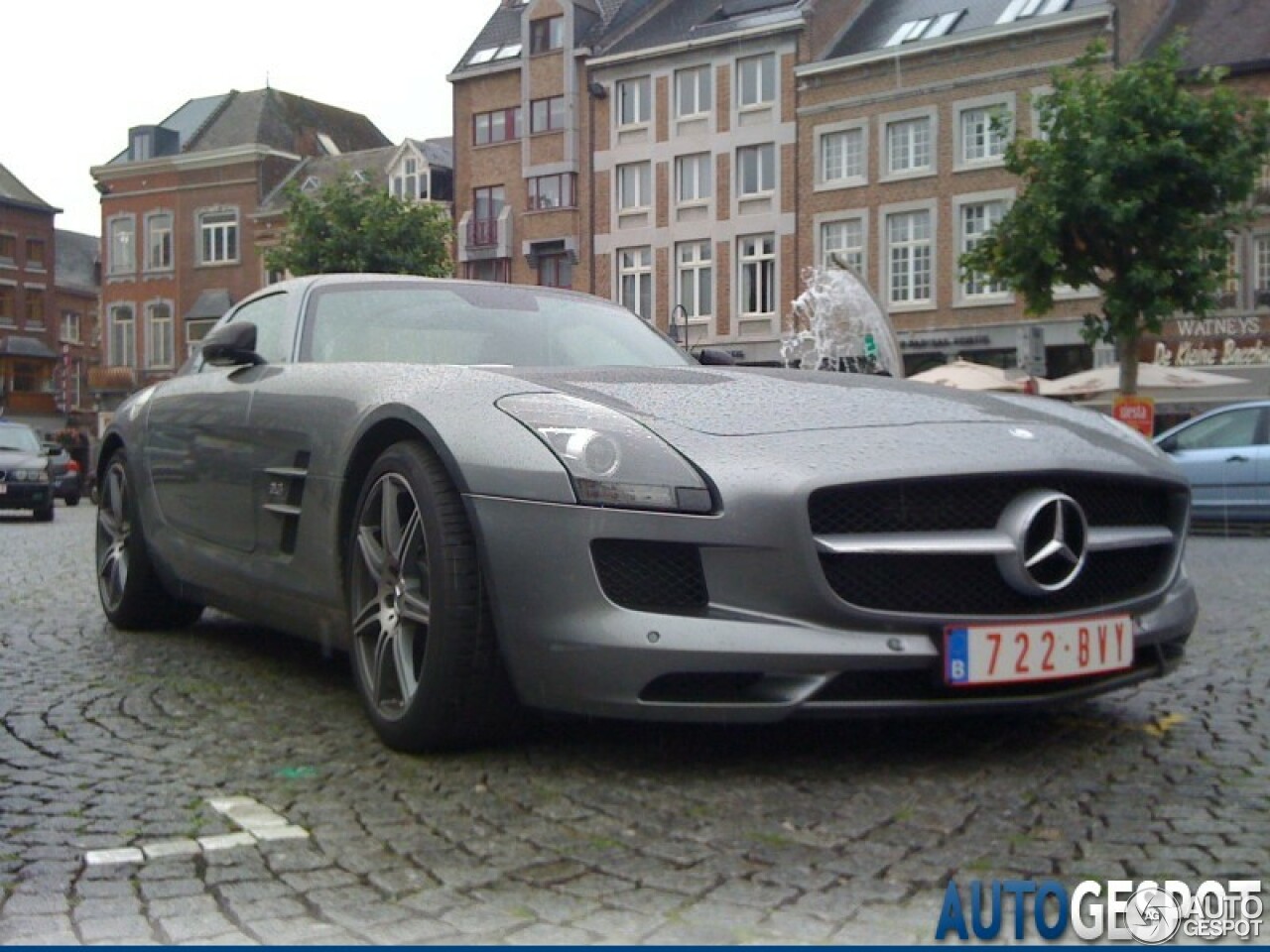 Mercedes-Benz SLS AMG