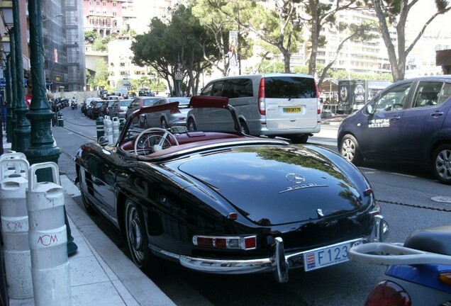 Mercedes-Benz 300SL Roadster