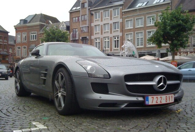 Mercedes-Benz SLS AMG