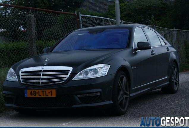 Mercedes-Benz S 65 AMG V221 2010