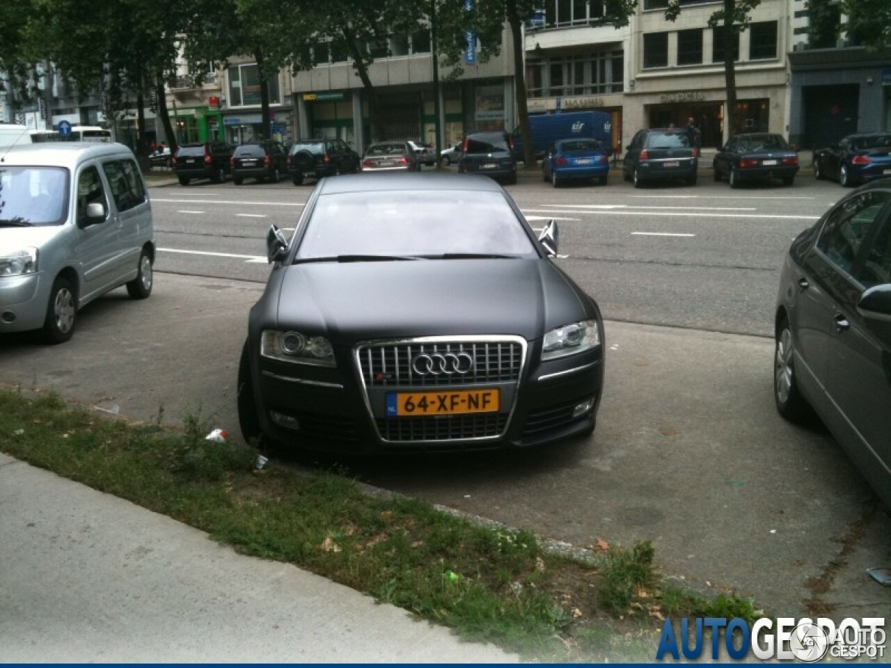 Audi S8 D3