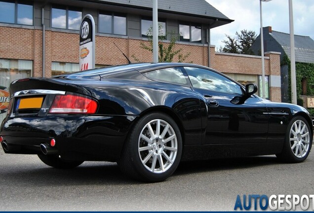 Aston Martin Vanquish S