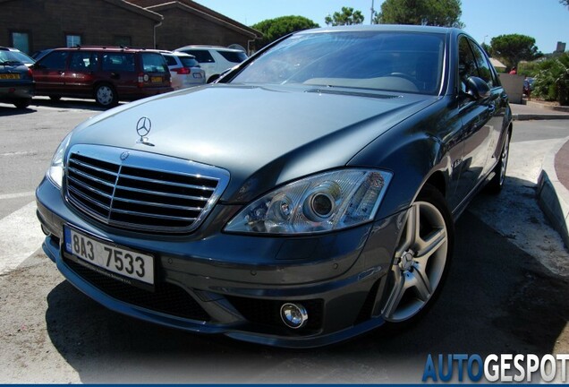 Mercedes-Benz S 63 AMG W221