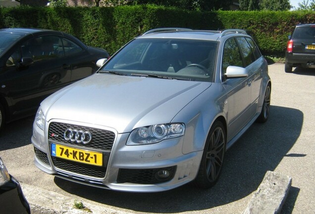 Audi RS4 Avant B7