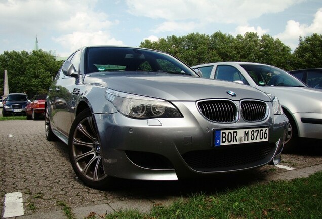 BMW M5 E60 2005