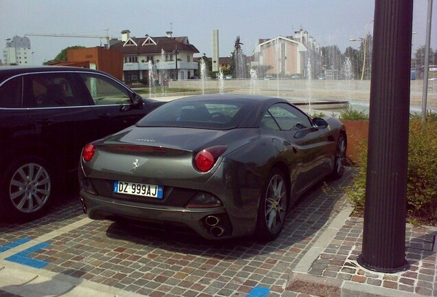 Ferrari California