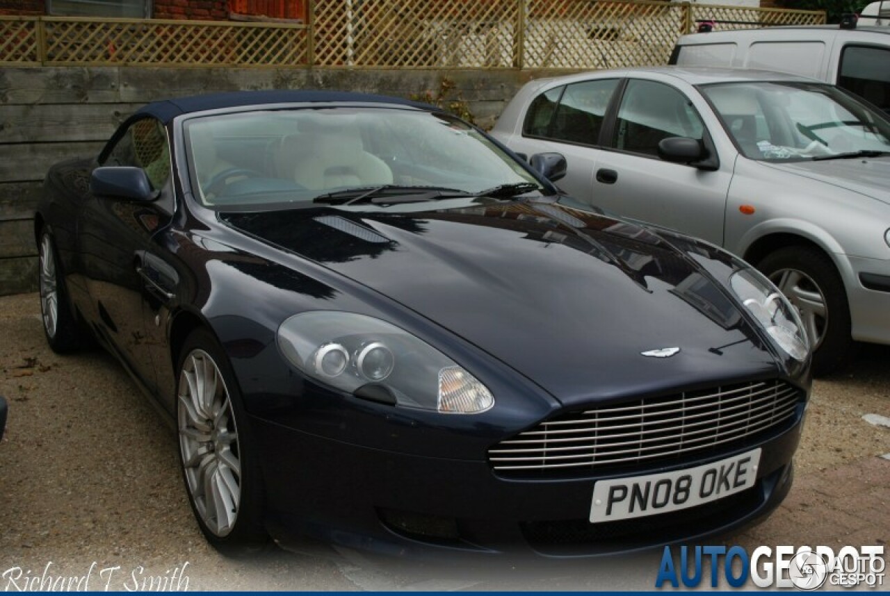 Aston Martin DB9 Volante