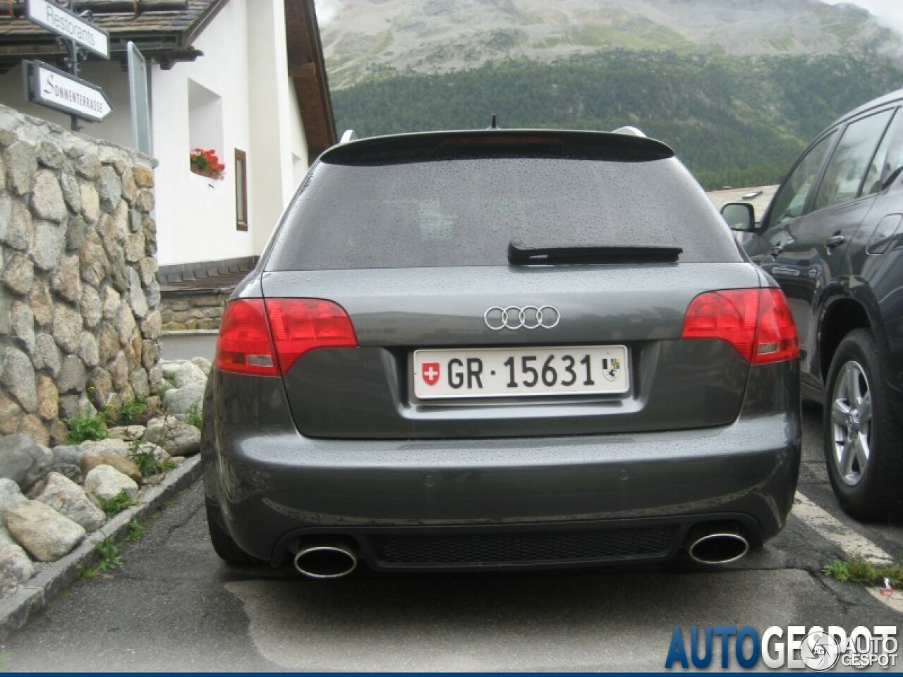 Audi RS4 Avant B7