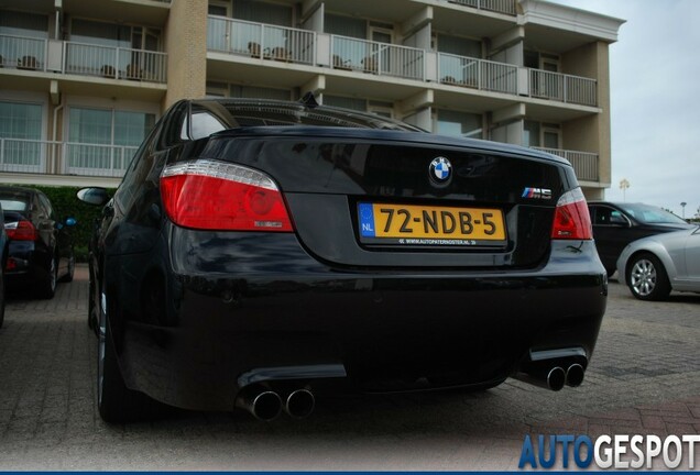 BMW M5 E60 2005