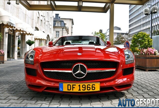 Mercedes-Benz SLS AMG