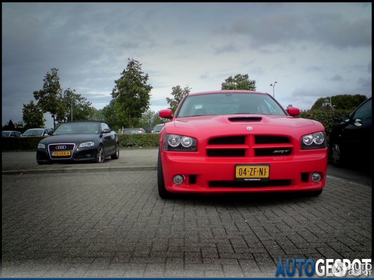 Dodge Charger SRT-8