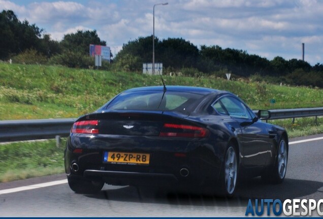 Aston Martin V8 Vantage