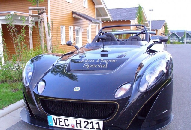 Lotus 2-Eleven John Player Special