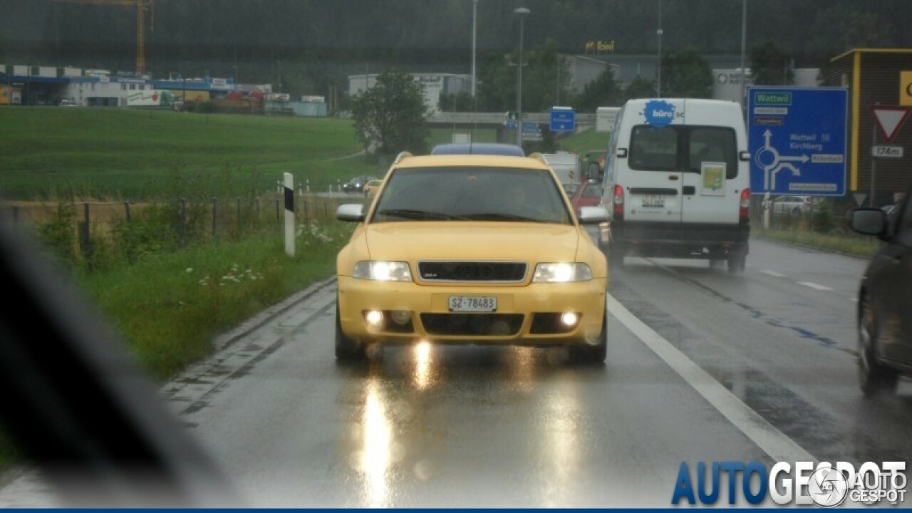 Audi RS4 Avant B5