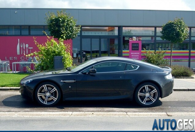 Aston Martin V8 Vantage N400