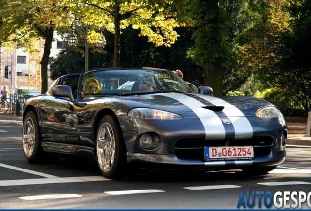 Dodge Viper RT/10 1996