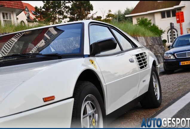 Ferrari Mondial 3.2