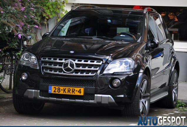 Mercedes-Benz ML 63 AMG 10th Anniversary