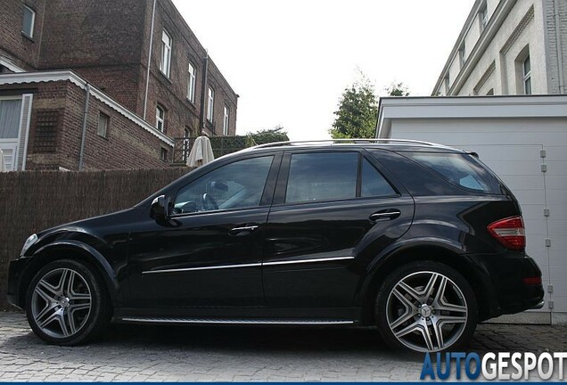 Mercedes-Benz ML 63 AMG W164 2009