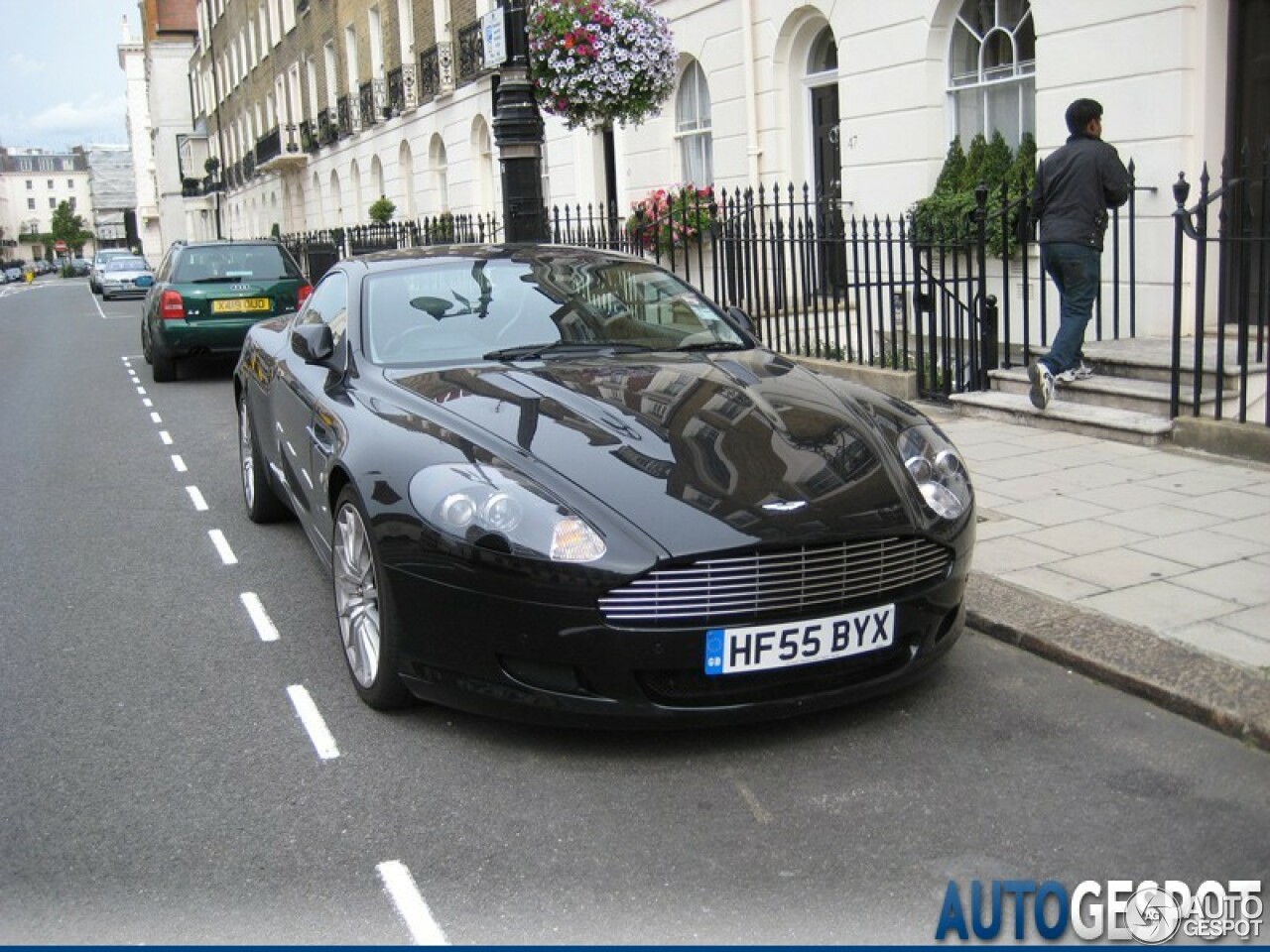 Aston Martin DB9