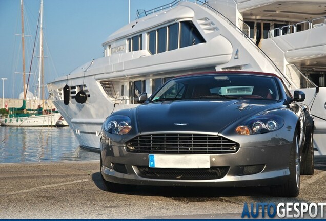 Aston Martin DB9 Volante