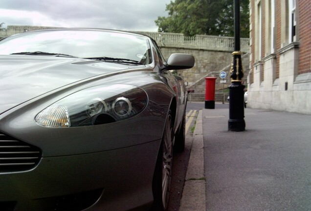 Aston Martin DB9 Volante