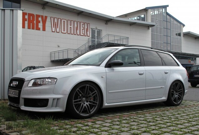 Audi RS4 Avant B7