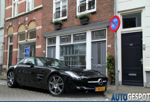 Mercedes-Benz SLS AMG