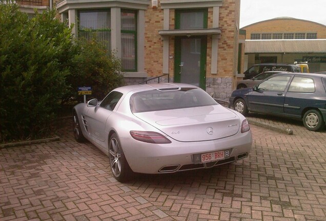 Mercedes-Benz SLS AMG