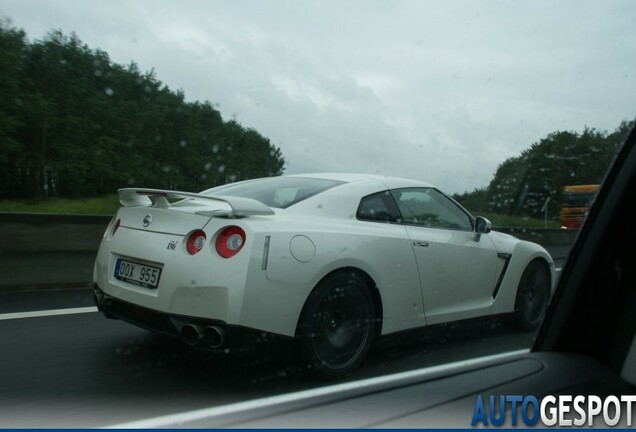 Nissan GT-R