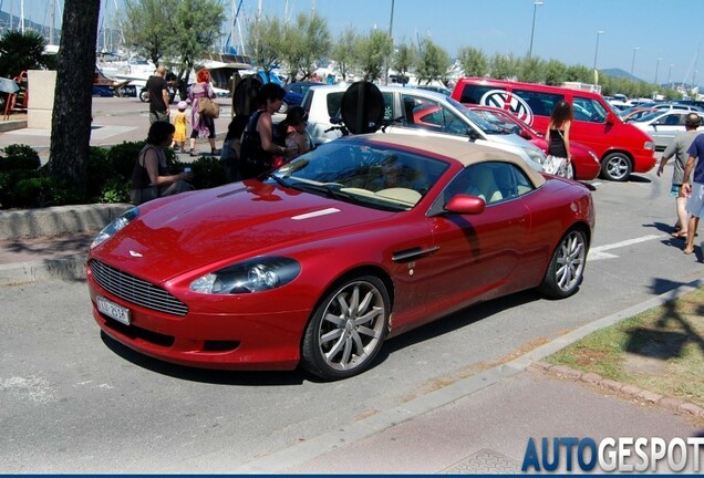 Aston Martin DB9 Volante