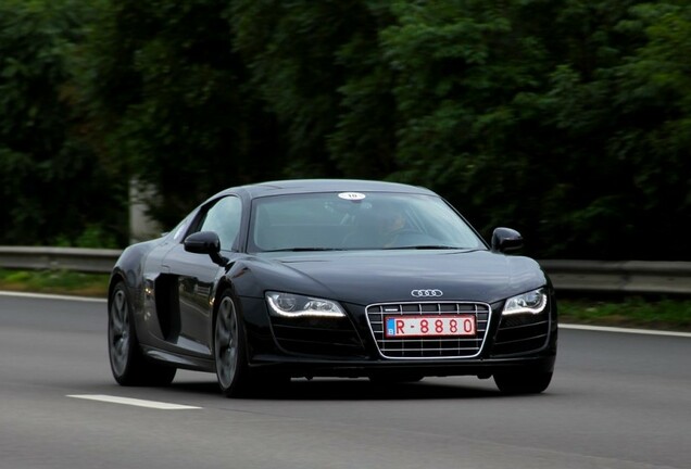 Audi R8 V10