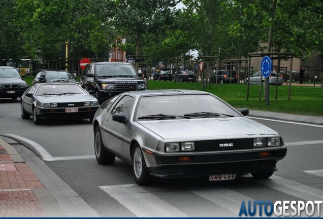 DeLorean DMC-12