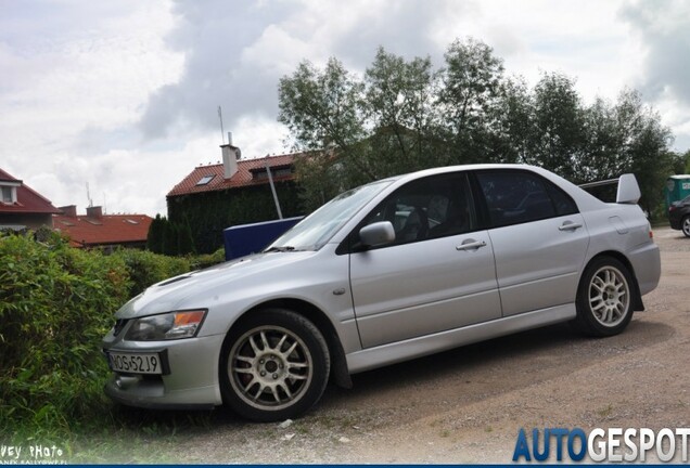 Mitsubishi Lancer Evolution IX FQ